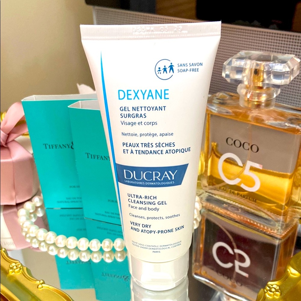 Ducray Ultra Rich Cleansing Gel For face & body